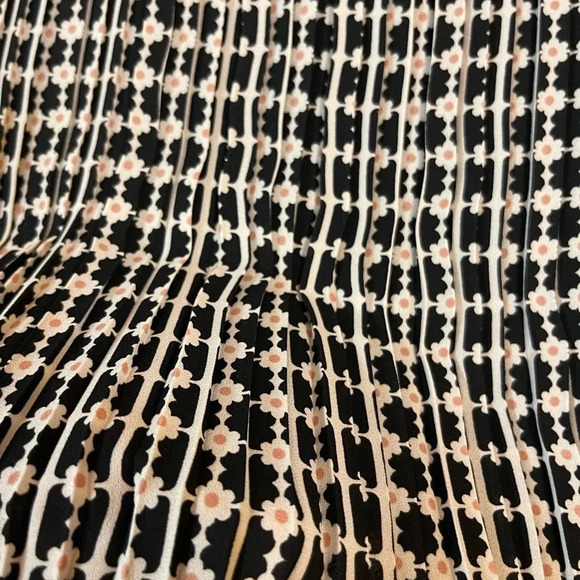 Max studio dress Sz XS  fit flare midi ribbed black/white/ beige - Picture 6 of 9